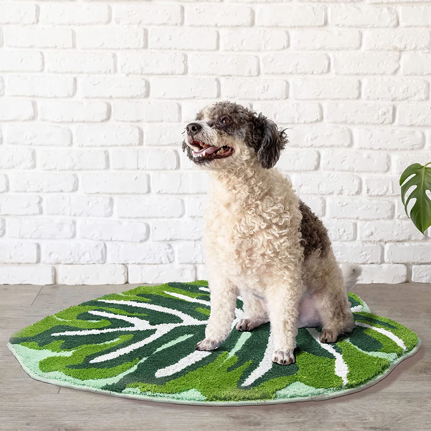 Green Tropical Leaves Bath Mat